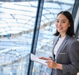 Redefining Leadership: Mastering Innovation and Change in the Digital Age
