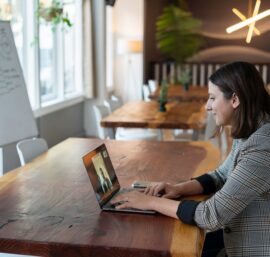 Maximise Your Income: Effective Strategies for Promoting Your Coaching Courses Online