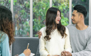 What a Relationship Coach Does and How They Can Transform Your Love Life