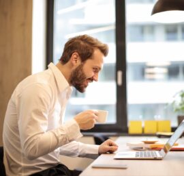 From Weekend Warrior to Tech Entrepreneur: Your Complete Roadmap to Turning Your Tech Side Hustle into a Full-Time Career