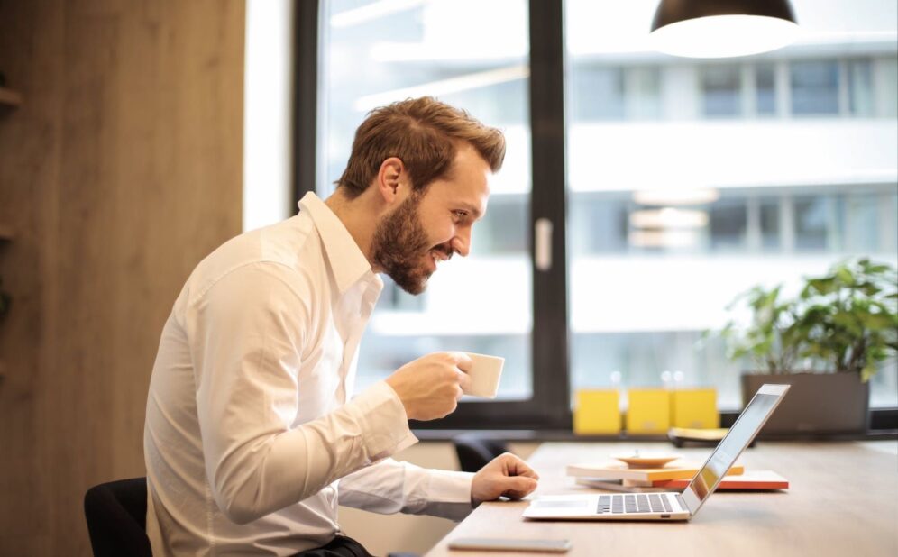 From Weekend Warrior to Tech Entrepreneur Your Complete Roadmap to Turning Your Tech Side Hustle into a Full-Time Career